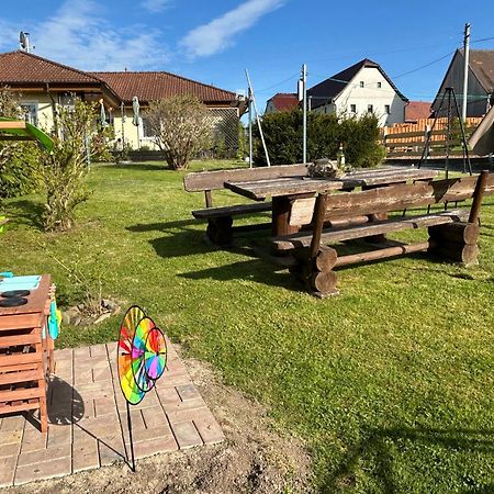 Ferienhaus Zittau Oberlausitz & Ferienwohnung Am Hamann Berg Exterior photo